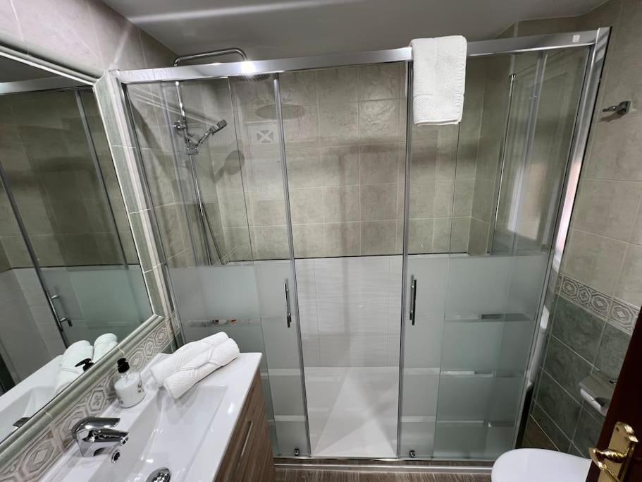Piso En Linares Zona Centro Con Parking Gratis Apartment Екстериор снимка