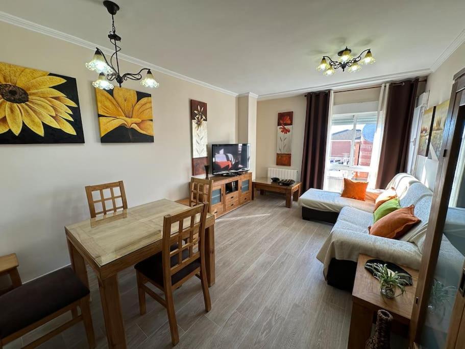 Piso En Linares Zona Centro Con Parking Gratis Apartment Екстериор снимка
